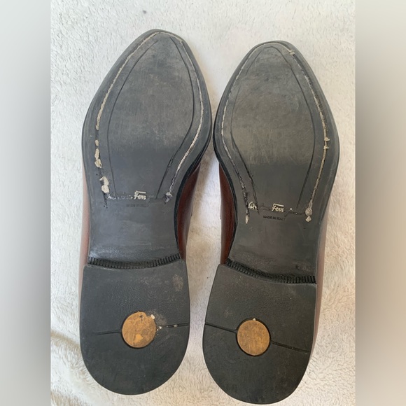 Ferragamo size 8 leather shoes - Picture 6 of 7